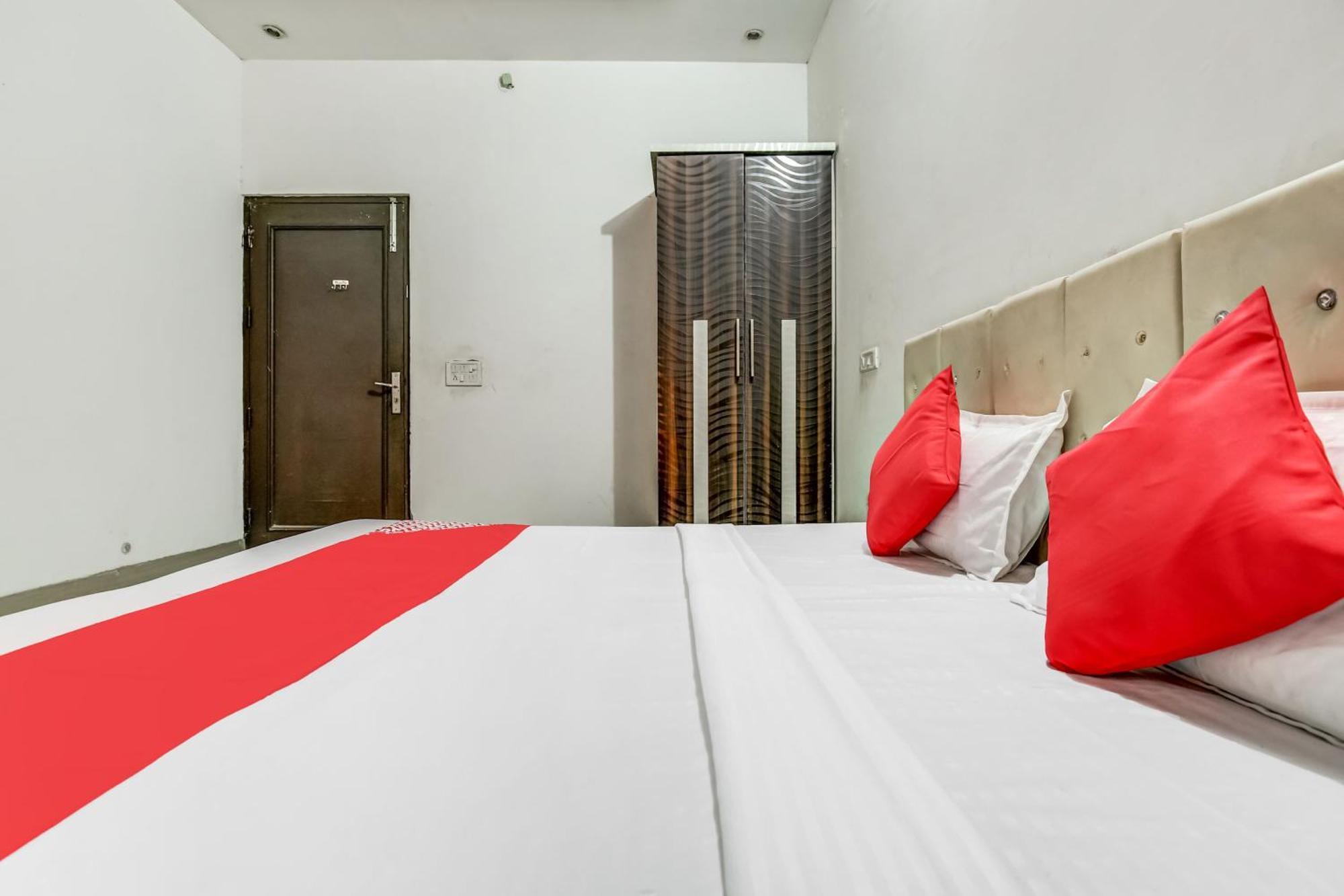 Flagship Hotel Big Boss Kurukshetra エクステリア 写真